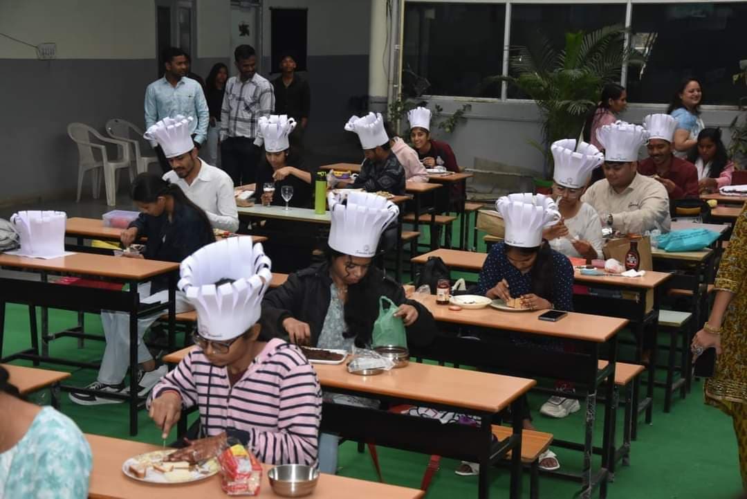 Shri Jayantilal Hirachand Sanghvi Gujarati Innovative College Of Commerce & Science Indore Infrastructure photo 18